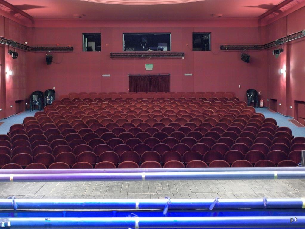 Teatr Baj Pomorski Stary Toruń Extérieur photo